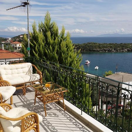 Beach Front House With View Marathos (Thessaly) Exterior foto