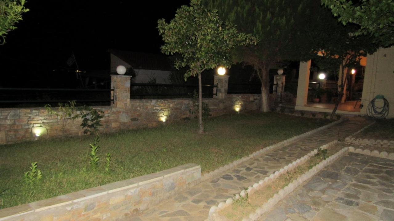 Beach Front House With View Marathos (Thessaly) Exterior foto